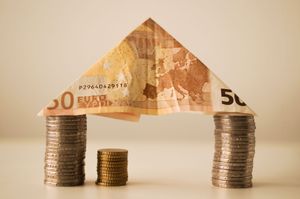 Threshold cryptography in distributed trust banking environments